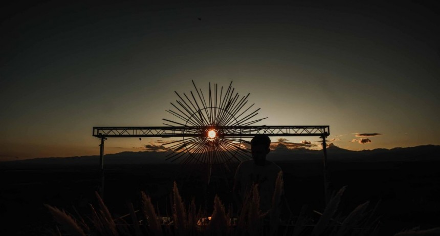 Disfrut&aacute; el atardecer tupungatino en el Sunset "Vino por Los Cerrillos"