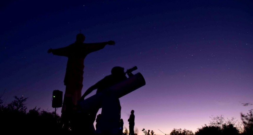 Dos propuestas tur&iacute;sticas nocturnas en Tupungato: Astroturismo y Senderismo de Luna llena