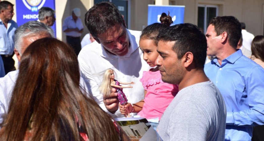 Casa propia en Vista Flores: 142 familias y un proceso acompa&ntilde;ado por el Municipio