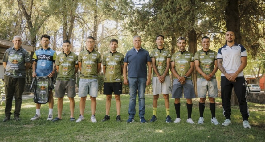 Ya giran las dos ruedas en la 49&deg; Edici&oacute;n de la Vuelta Ciclista de Mendoza y Tupungato pone sus esperanzas en 7 corredores