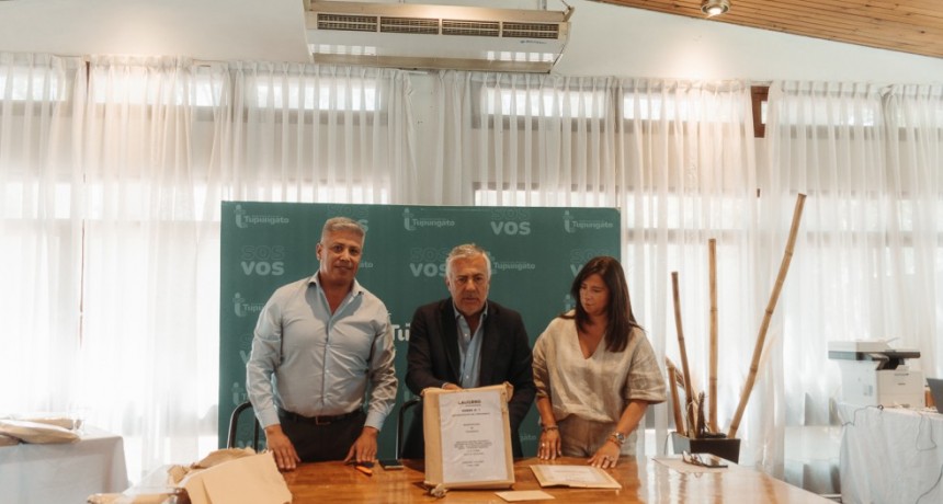 Tupungato avanza en infraestructura h�drica con fondos provinciales: se abrieron 9 sobres de la licitaci�n para la Ampliaci�n del Sistema de Provisi�n y Distribuci�n de Agua Potable en Tupungato Cuenca San Jos�- Villa Bast�as- Acueducto Oeste