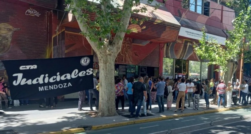 PARO JUDICIAL DURANTE 3 DIAS. LA VERDAD QUE NO PUBLICA, NI, SE MENCIONA EN NING&Uacute;N MEDIO.