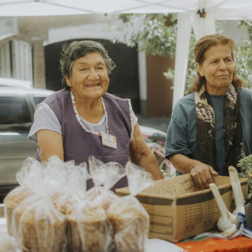Viernes de Ecoferia: ven&iacute; a conocer el mercado de productos frescos y artesanales en la Plaza Piaggi