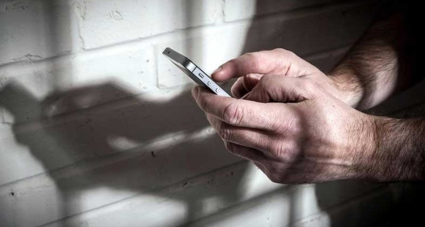 APORTES PARA EL USO DE LA TELEFON&Iacute;A CELULAR EN LOS PENALES, HAY QUIENES PIENSAN.