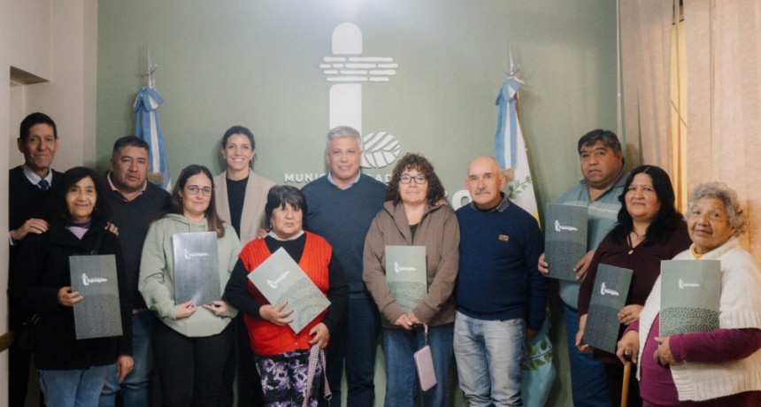 Siete familias escrituraron sus lotes del B&deg; Las Parras del Loteo Tisa