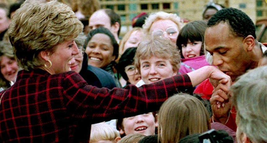 Lady Di, la "princesa del pueblo" que hizo temblar a la Corona brit&aacute;nica
