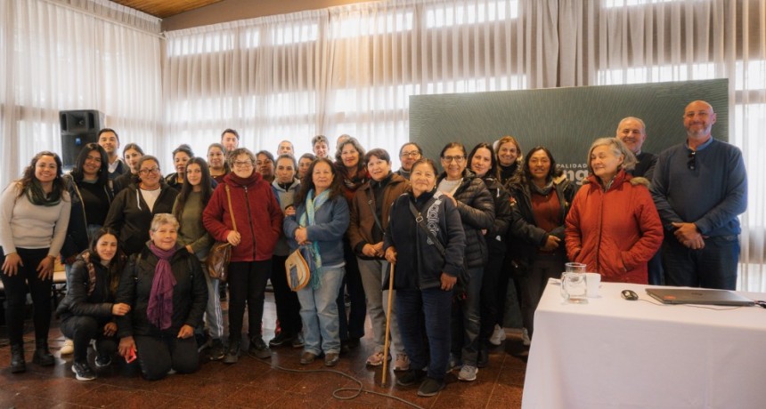 M&Aacute;S DE 40 EMPRENDEDORES DE TUPUNGATO CULMINARON UN PLAN INTEGRAL DE CAPACITACI&Oacute;N DE ECONOM&Iacute;A SOCIAL