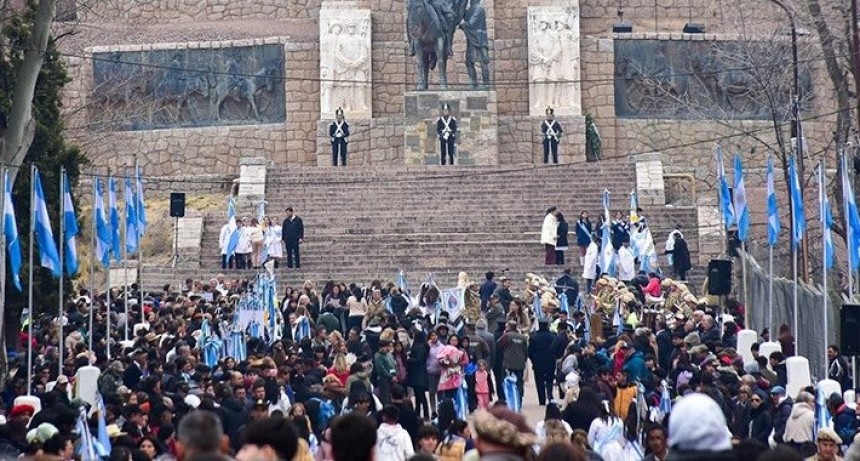 Tres d&iacute;as de actividades reunieron a m&aacute;s de 200.000 personas en el Manzano Hist&oacute;rico