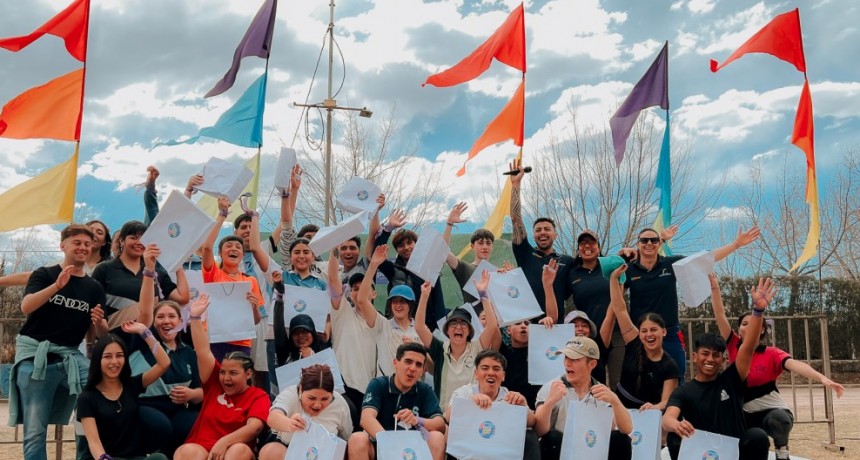 TUPUNGATO ESTUDIANTIL ENCENDI&Oacute; EL FUEGO DE SU FIESTA CON LA APERTURA DEPORTIVA