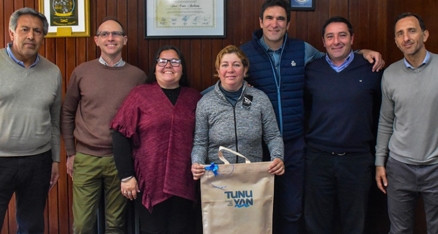 El intendente de Tunuy&aacute;n destac&oacute; el gesto de honestidad de Natalia, una empleada municipal que encontr&oacute; dinero en la calle y lo devolvi&oacute;