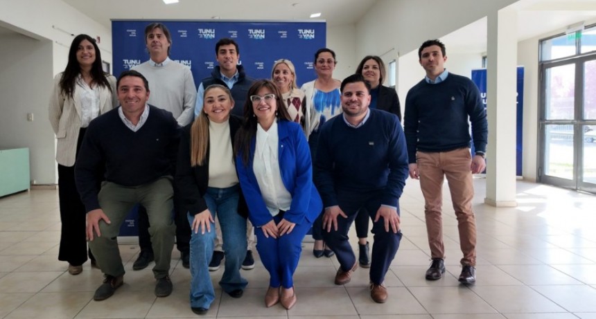 Bancos regionales participaron en un encuentro sobre educaci&oacute;n financiera para j&oacute;venes