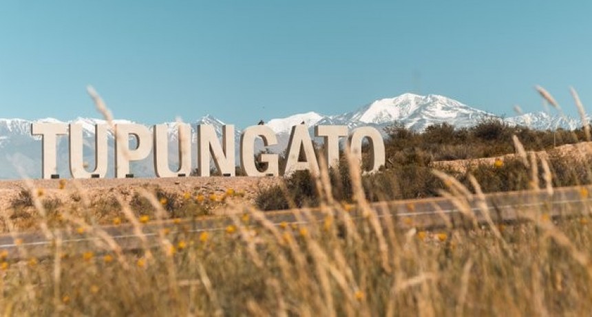 Tupungato, tu destino tur&iacute;stico: a la promoci&oacute;n tur&iacute;stica que viene realizando la Muni se suma su participaci&oacute;n en la Feria Internacional del Turismo de Am&eacute;rica Latina 2025 