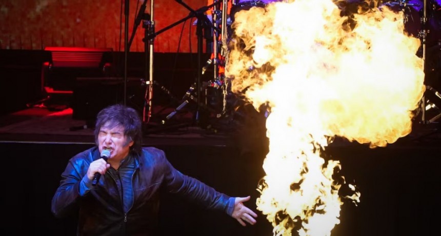 El Fuego como S&iacute;mbolo: Una Comparaci&oacute;n entre Dos Momentos Clave de la Historia Argentina