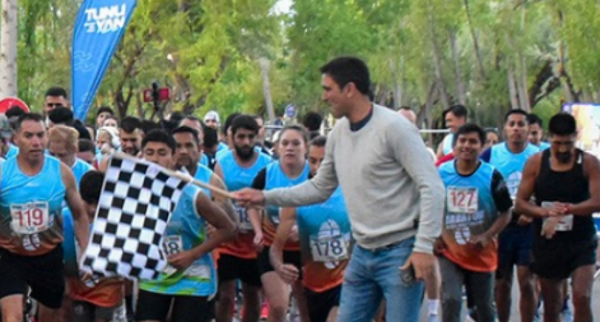 Gran convocatoria en la Marat&oacute;n Aniversario de Tunuy&aacute;n
