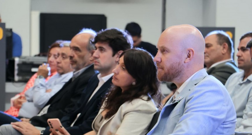 Allasino cerr&oacute; el ciclo 2025 de la Escuela de Gobierno y Luj&aacute;n de Cuyo ratific&oacute; su lugar entre los municipios m&aacute;s innovadores del pa&iacute;s