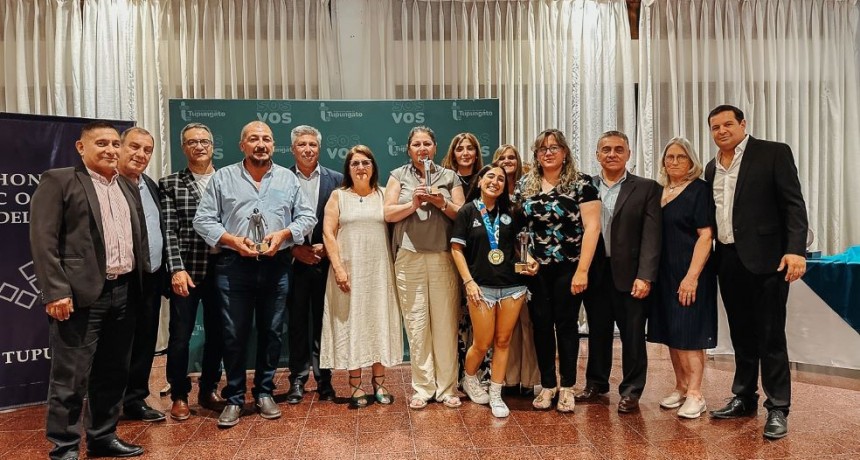 6&ordf; Edici&oacute;n de los Premios Tupun Cat&uacute;